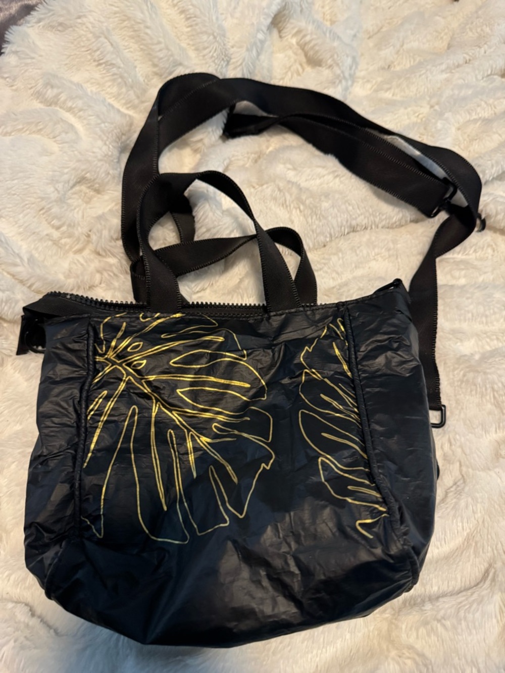 ALOHAS Black Crossbody Bag with Yellow Leaf Accents - Picture 3 of 3